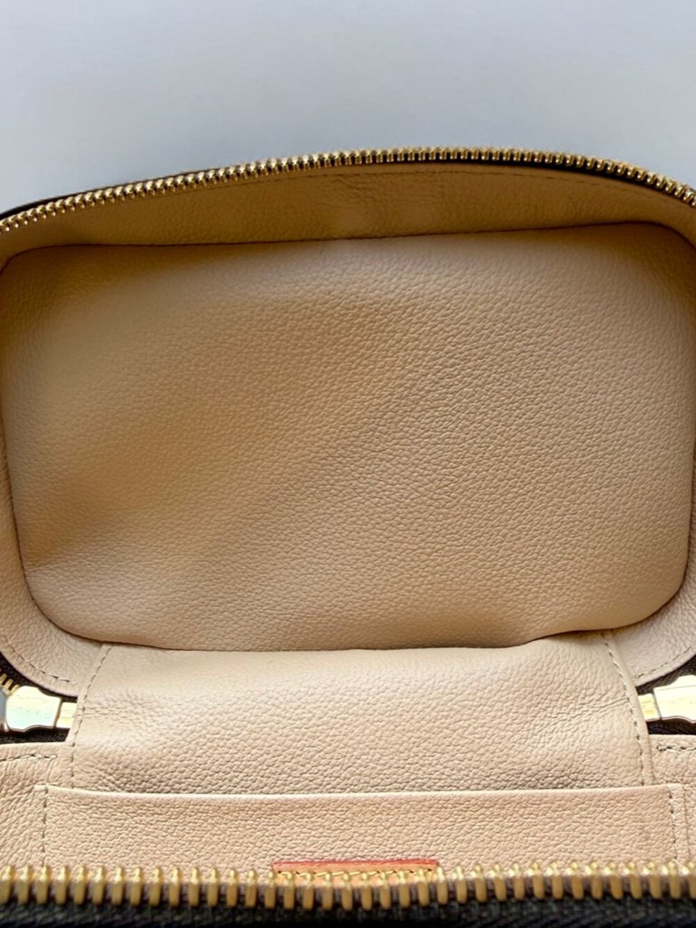 Louis Vuitton Monogram Canvas Nice Mini Vanity Toiletry Pouch - Picture 11 of 16